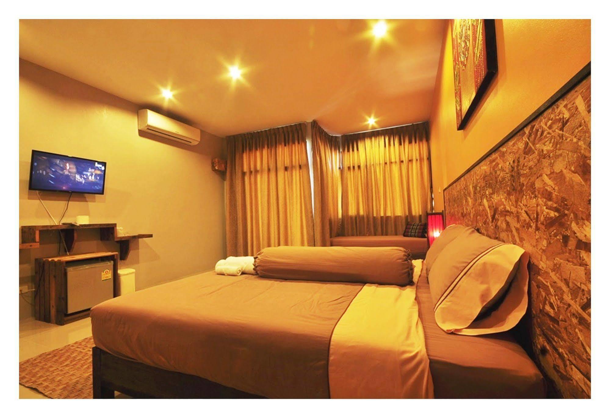 The Bedroom Nai Harn Beach Dış mekan fotoğraf